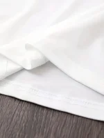 Women's Graphic Print T-Shirt - Image 4